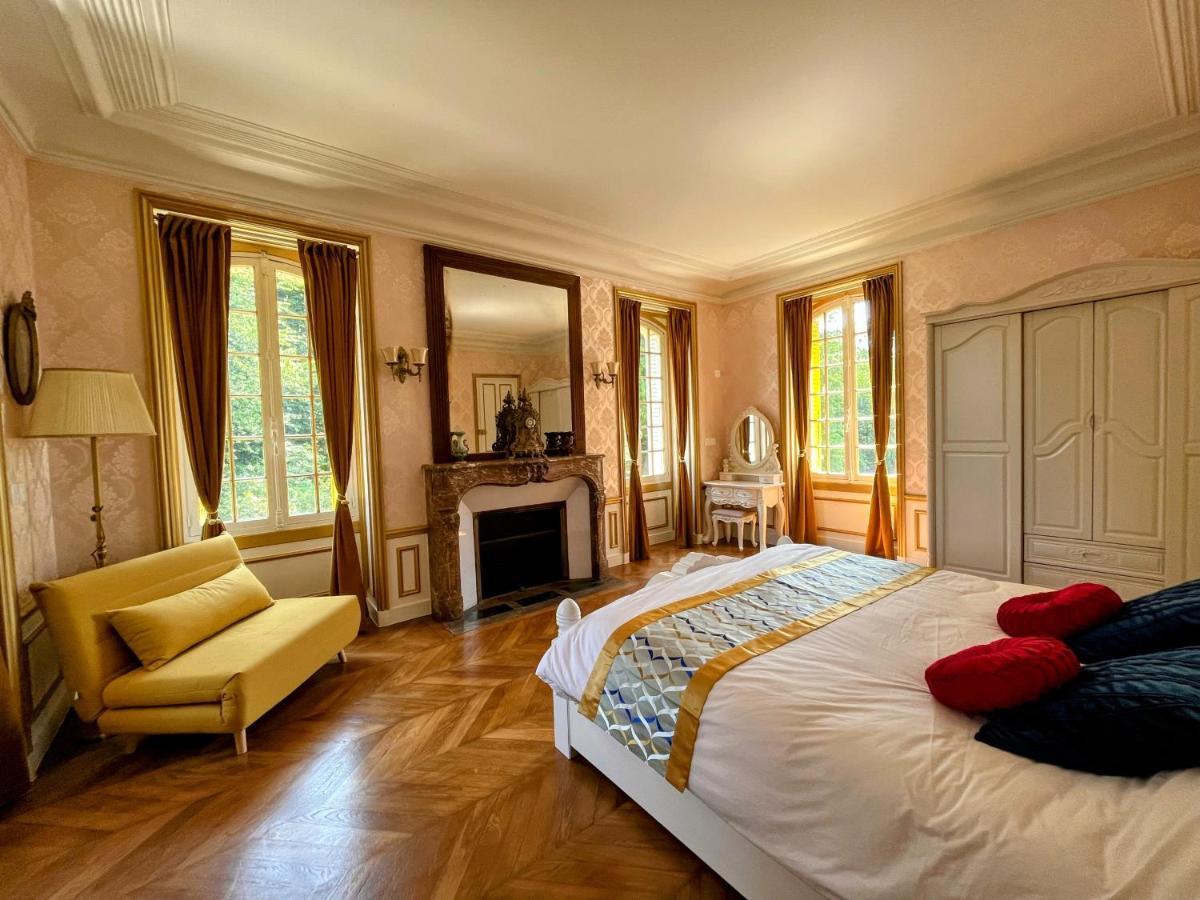 Chateau De Moliens Экстерьер фото